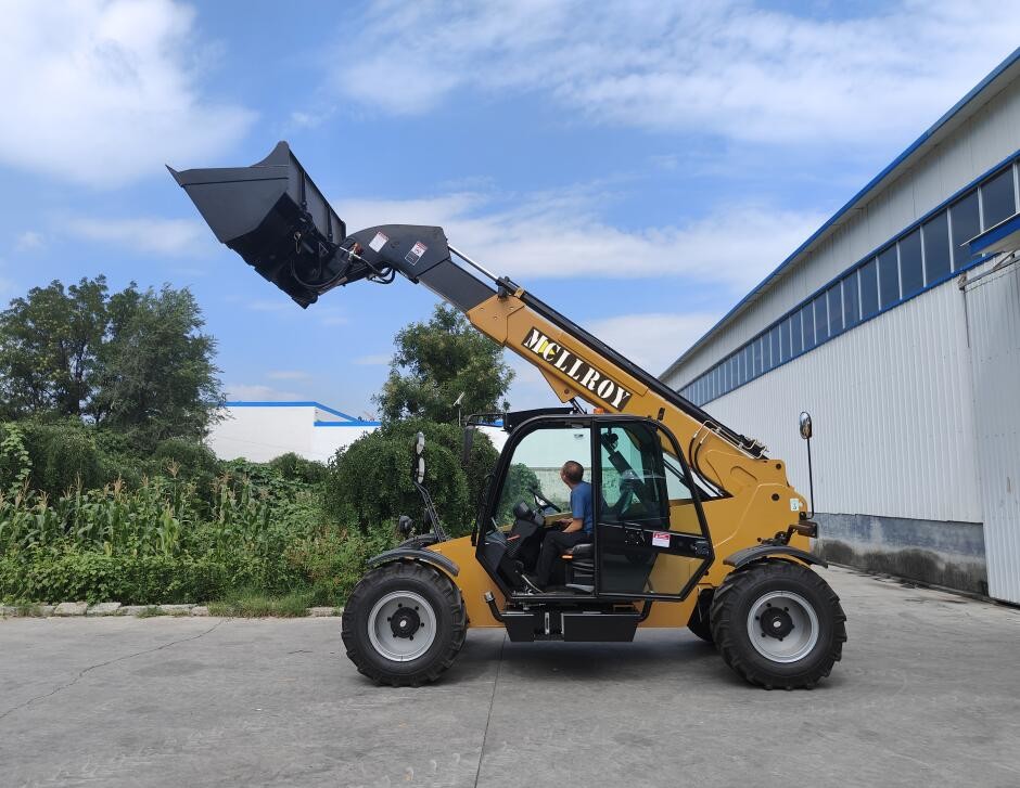 MTH30-70T Telescopic Telehandler 7m Loading Height Reach At 3000kg Lifting Weight