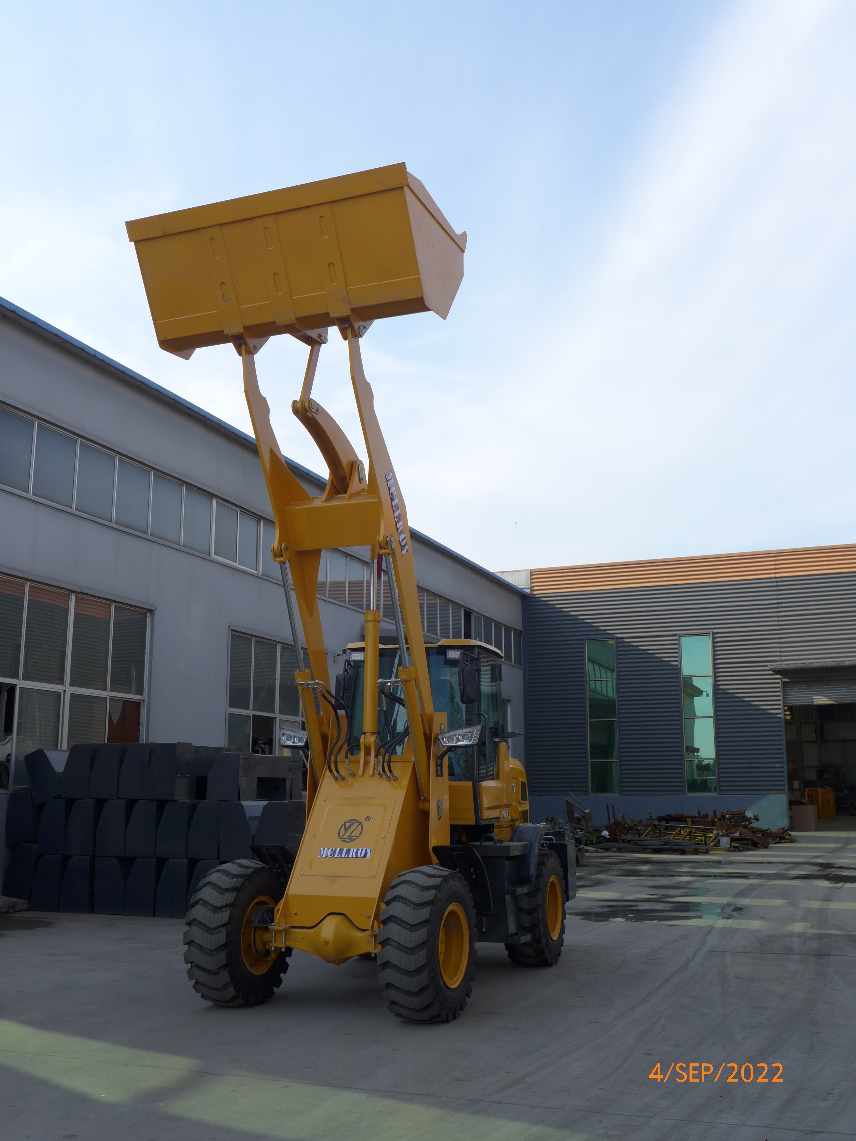 Mini Articulated Wheel Loader For Being Heavy Duty Projects